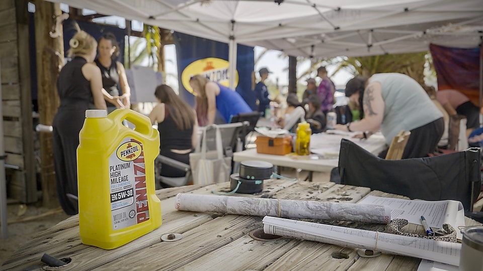 LES PARTICIPANTS DE REBELLE U ASSISTENT À DES SÉANCES DE FORMATION, SOUTENUES PAR PENNZOIL, POUR SE PRÉPARER AU PROCHAIN RALLYE REBELLE